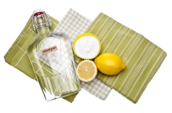 chemical free bathroom cleaning with vinegar lemon and soda